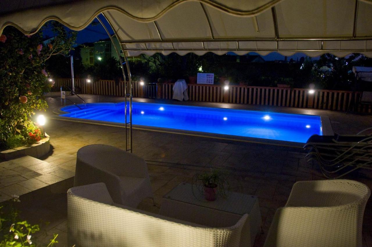 Apartments Bene Banjol المظهر الخارجي الصورة