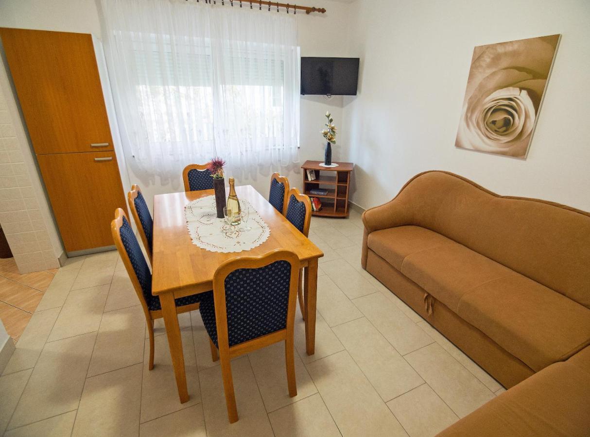 Apartments Bene Banjol المظهر الخارجي الصورة