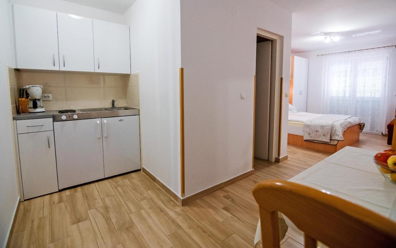 Apartments Bene Banjol المظهر الخارجي الصورة